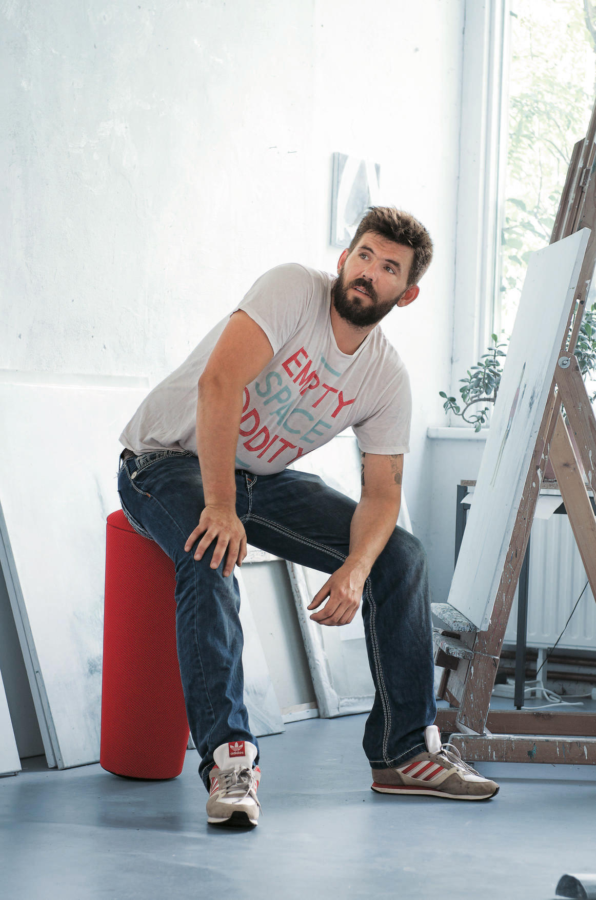 开云（中国） - 坐具|吧椅/凳子|办公家具|设计师家具|直立摇摆凳