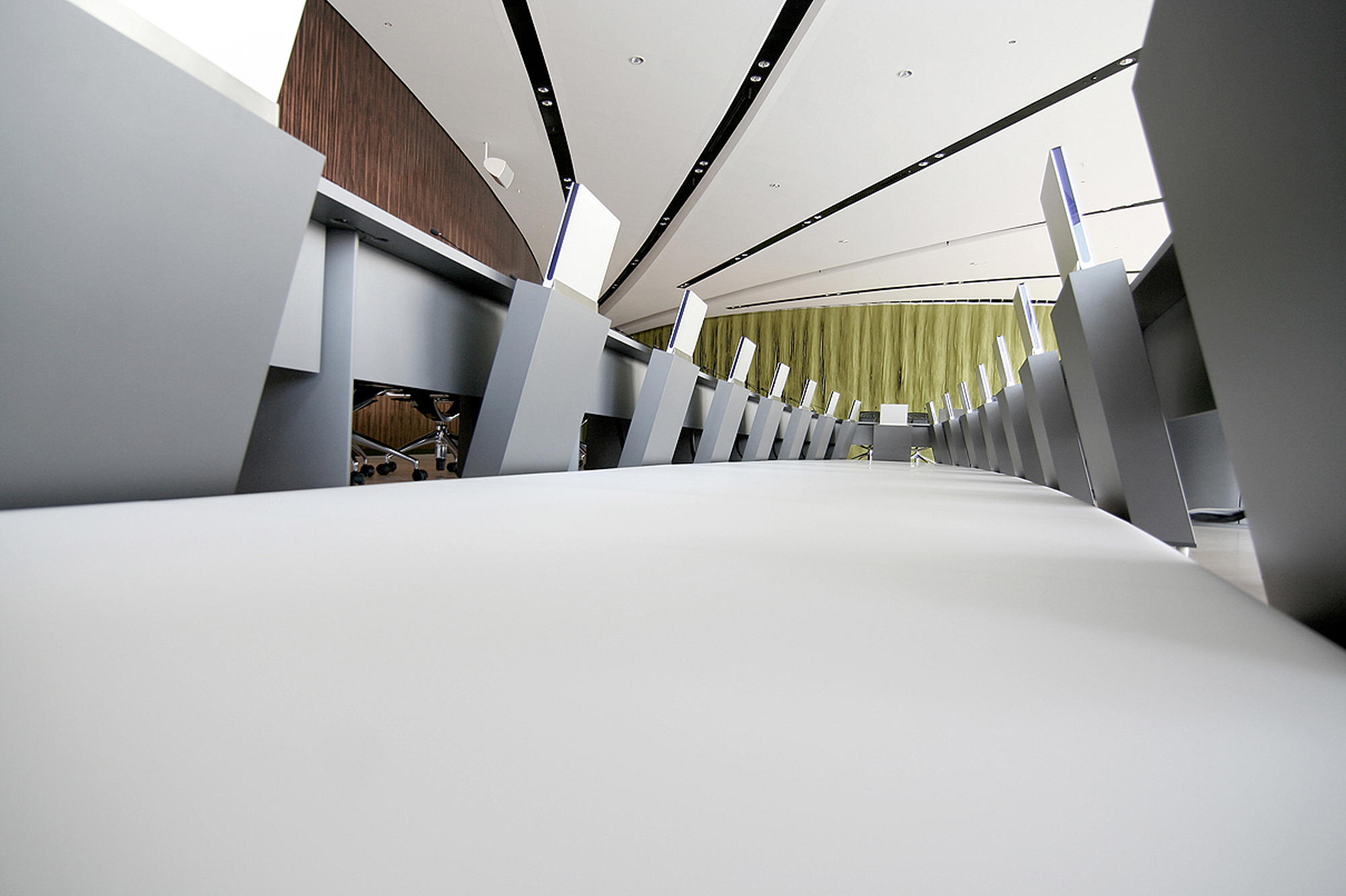 HUB视频系统|HUB视频应用|办公家具|设计师家具|X5独立升降器