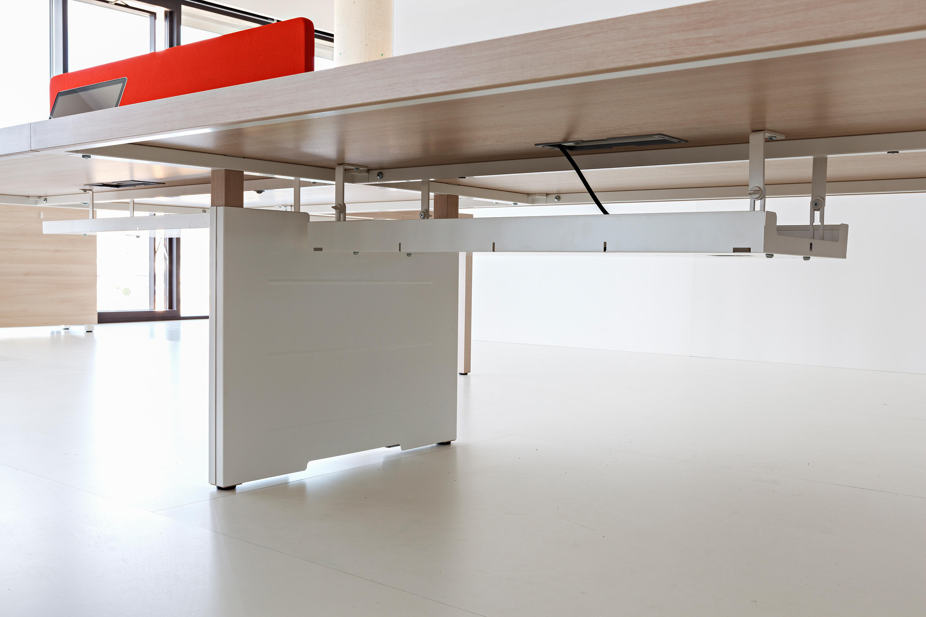 办公屏风|办公屏风系统|办公家具|设计师家具|PRISMA员工桌系列