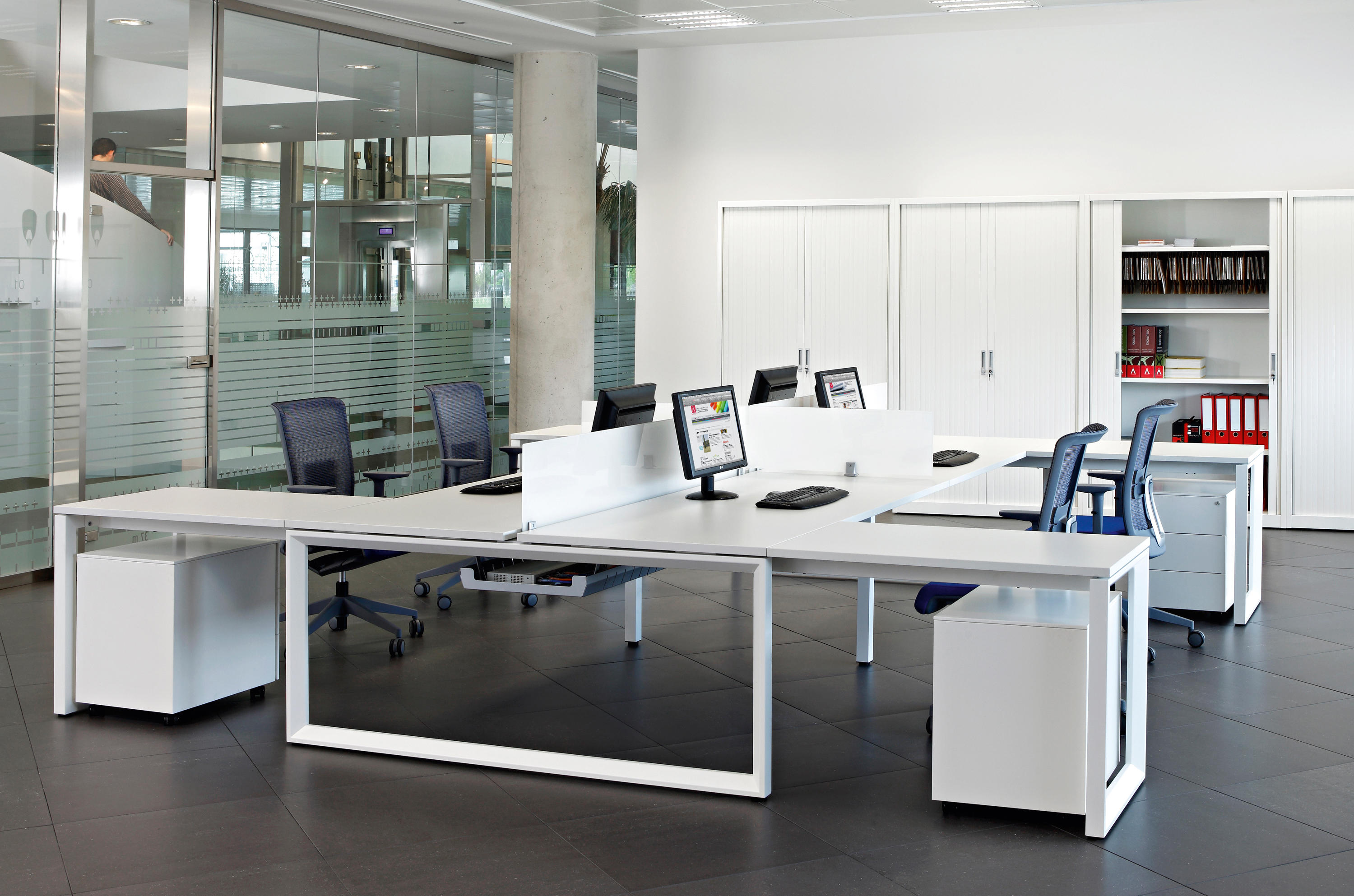 办公屏风|办公屏风系统|办公家具|设计师家具|VITAL PLUS ST员工桌系列