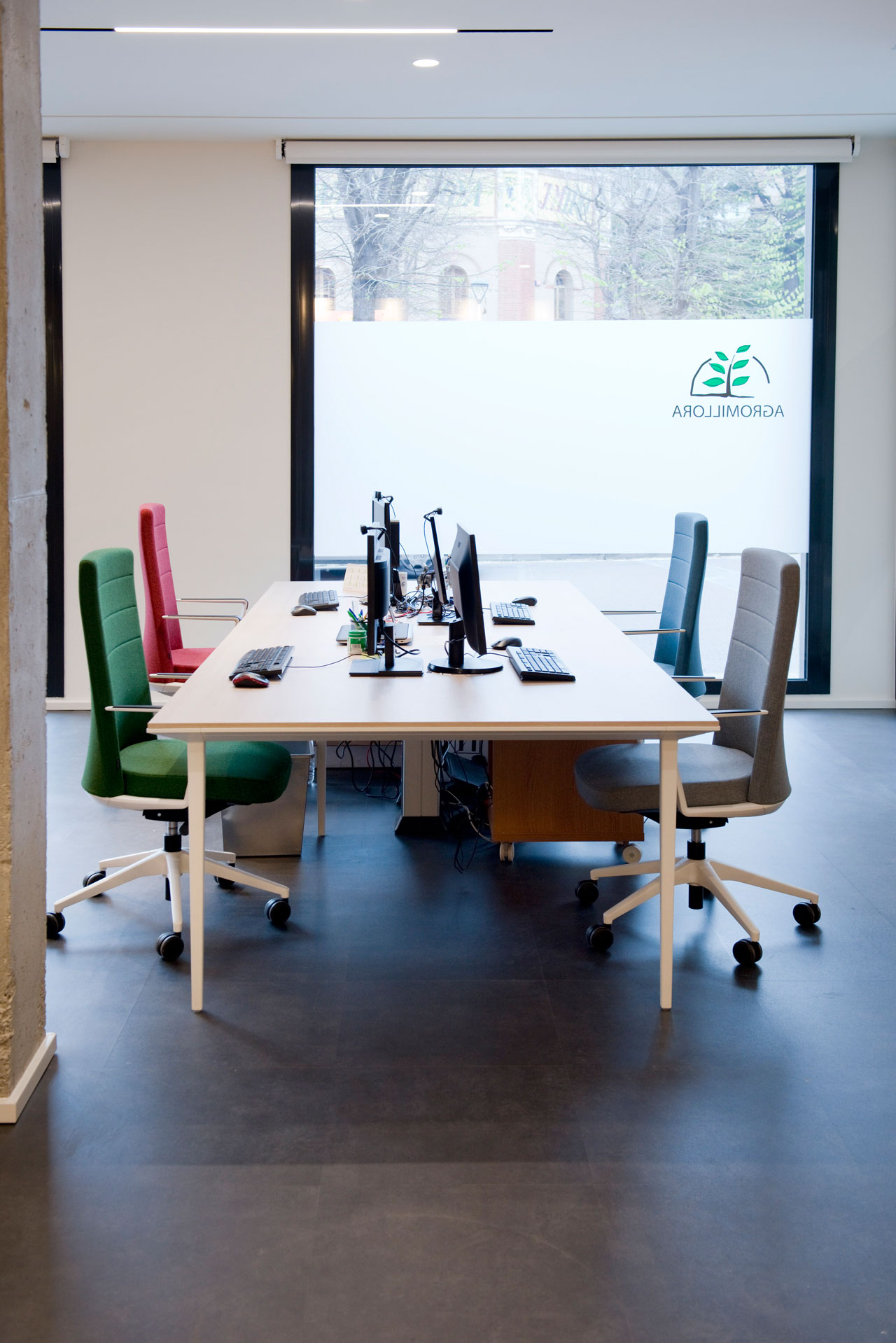 办公椅|布面职员椅|办公家具|设计师家具|CRON 职员椅系列