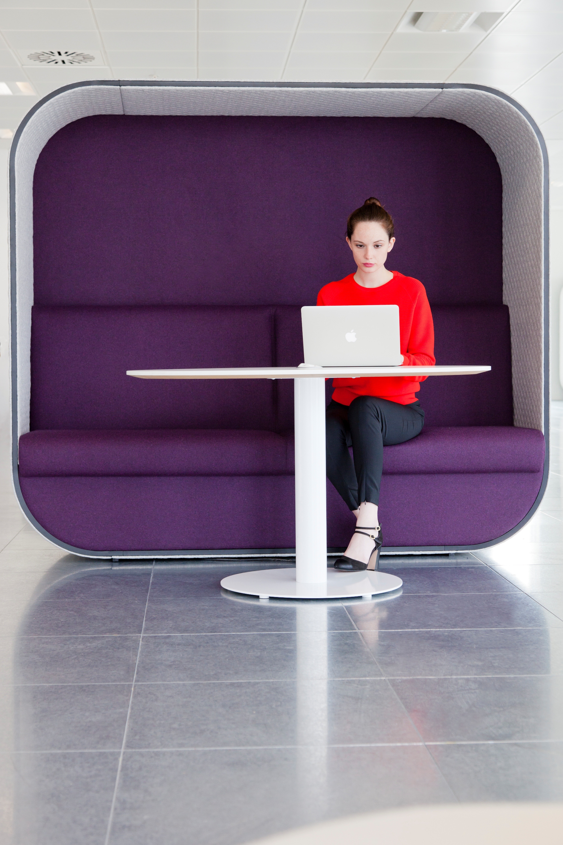 办公沙发|布面沙发|办公家具|设计师家具|茧空间沙发