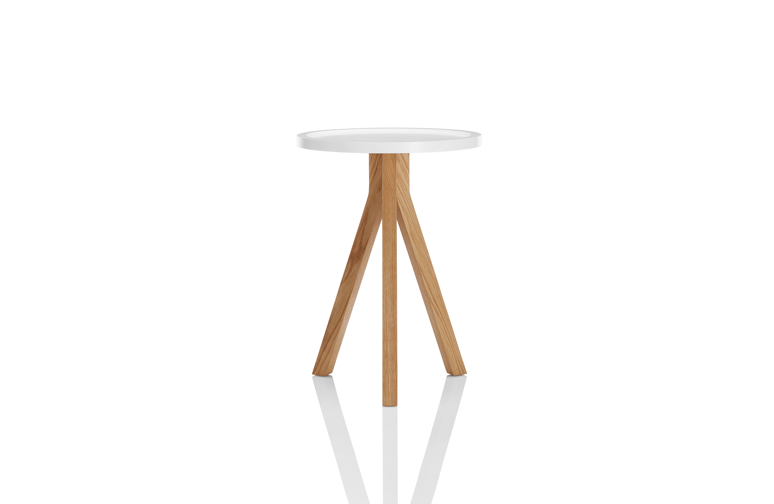 开云（中国） - 桌几|茶几/边几|办公家具|设计师家具|奥腾角几