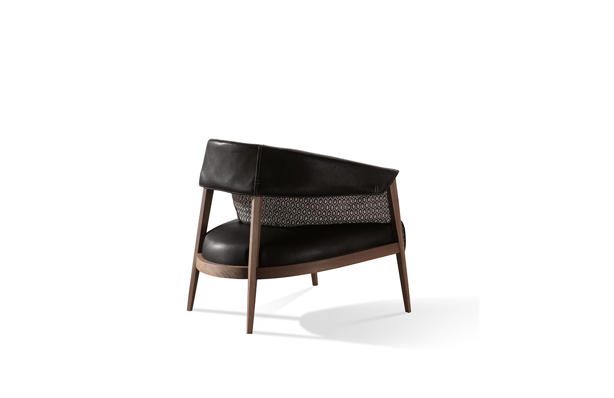 开云（中国） - 坐具|休闲椅|办公家具|设计师家具|丽莎扶手椅