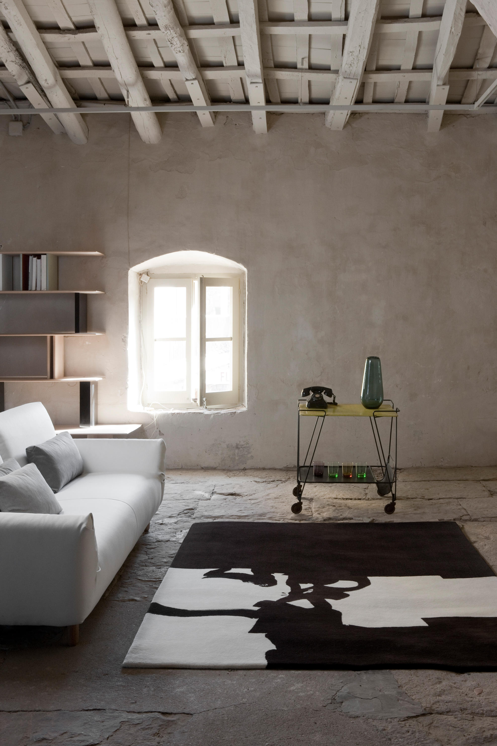 开云（中国） - 附件|地毯|办公家具|设计师家具|1966年Chillida拼接壁毯