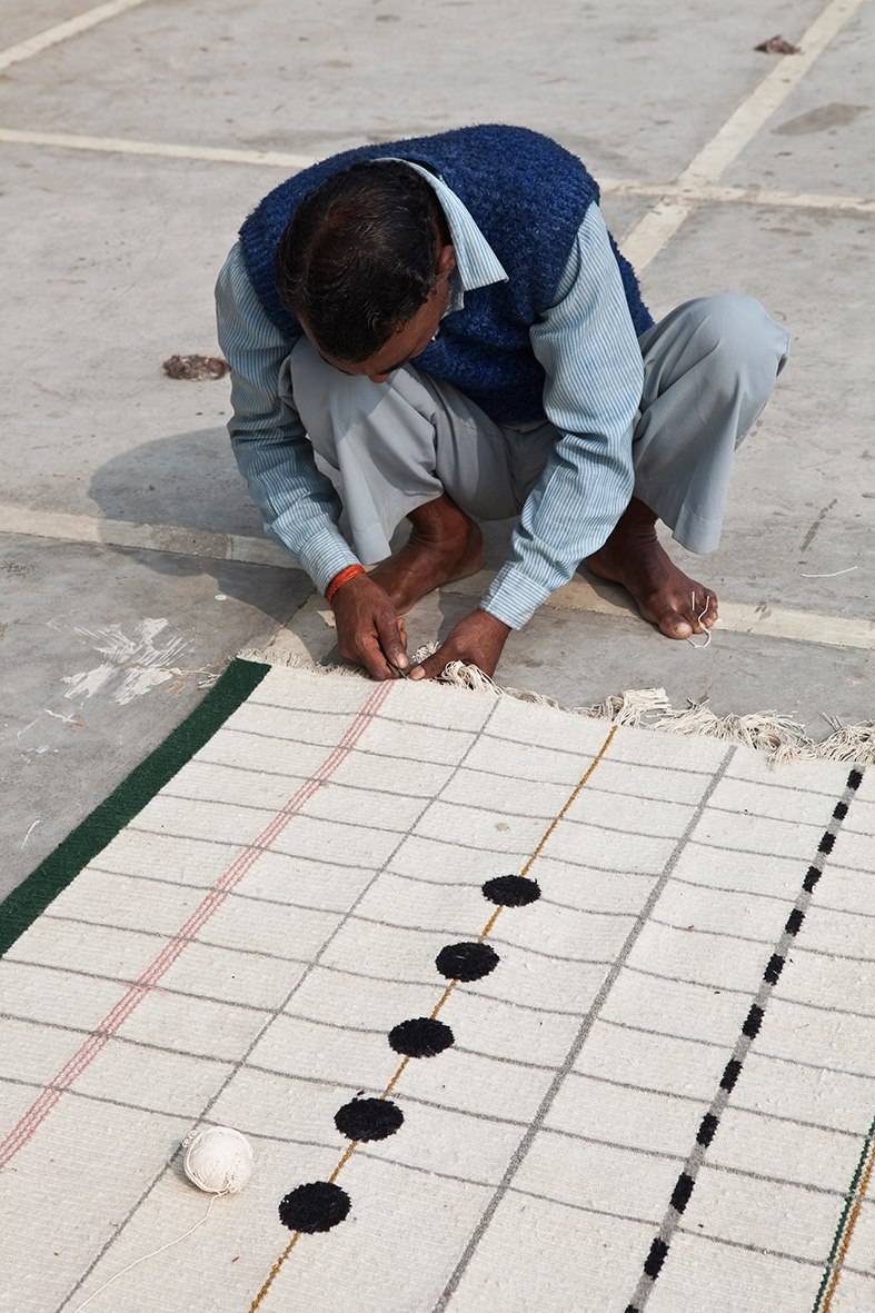 开云（中国） - 附件|地毯|办公家具|设计师家具|拉巴尼2地毯