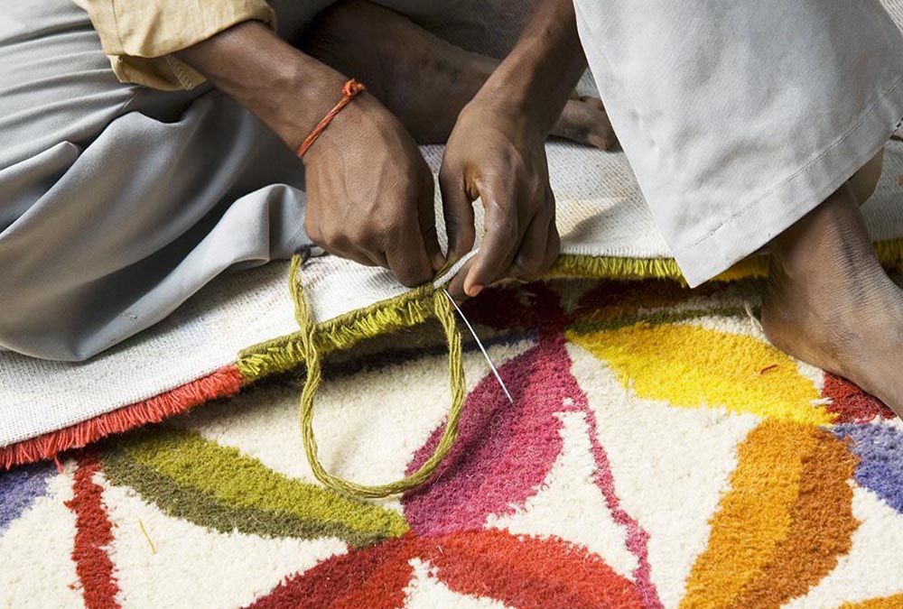 开云（中国） - 附件|地毯|办公家具|设计师家具|卡拉地毯