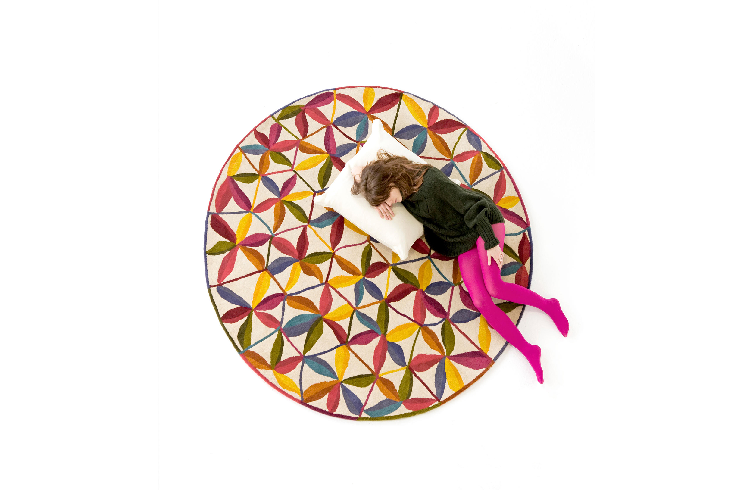 开云（中国） - 附件|地毯|办公家具|设计师家具|卡拉地毯