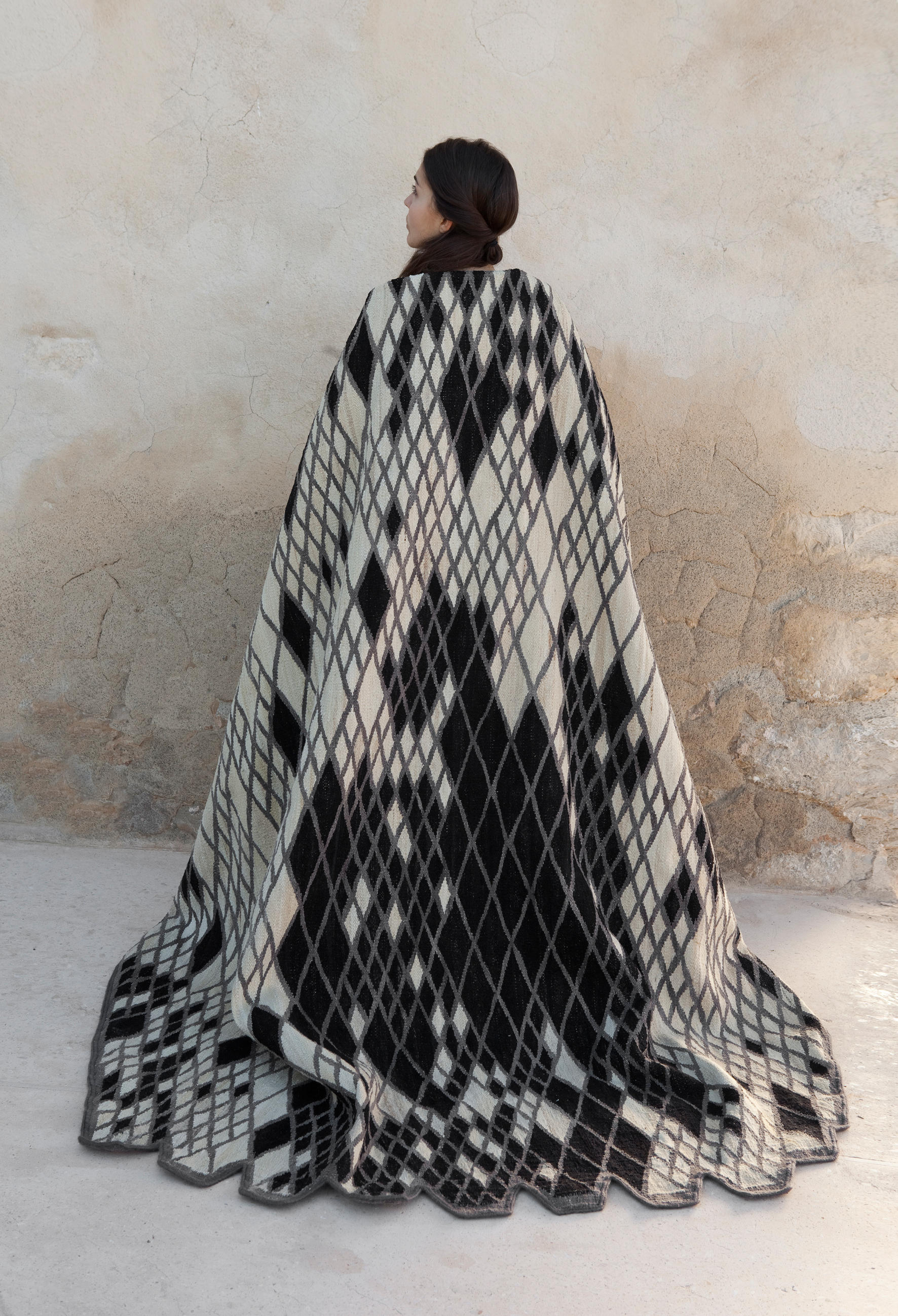 开云（中国） - 附件|地毯|办公家具|设计师家具|钻石地毯