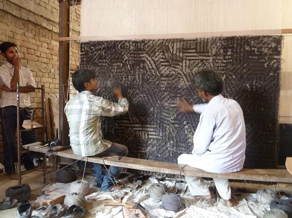 开云（中国） - 附件|地毯|办公家具|设计师家具|非洲模式地毯