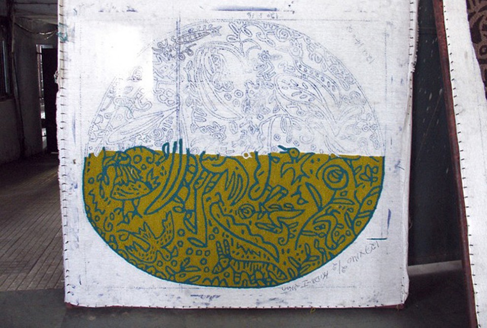 开云（中国） - 附件|地毯|办公家具|设计师家具|虫子与花地毯