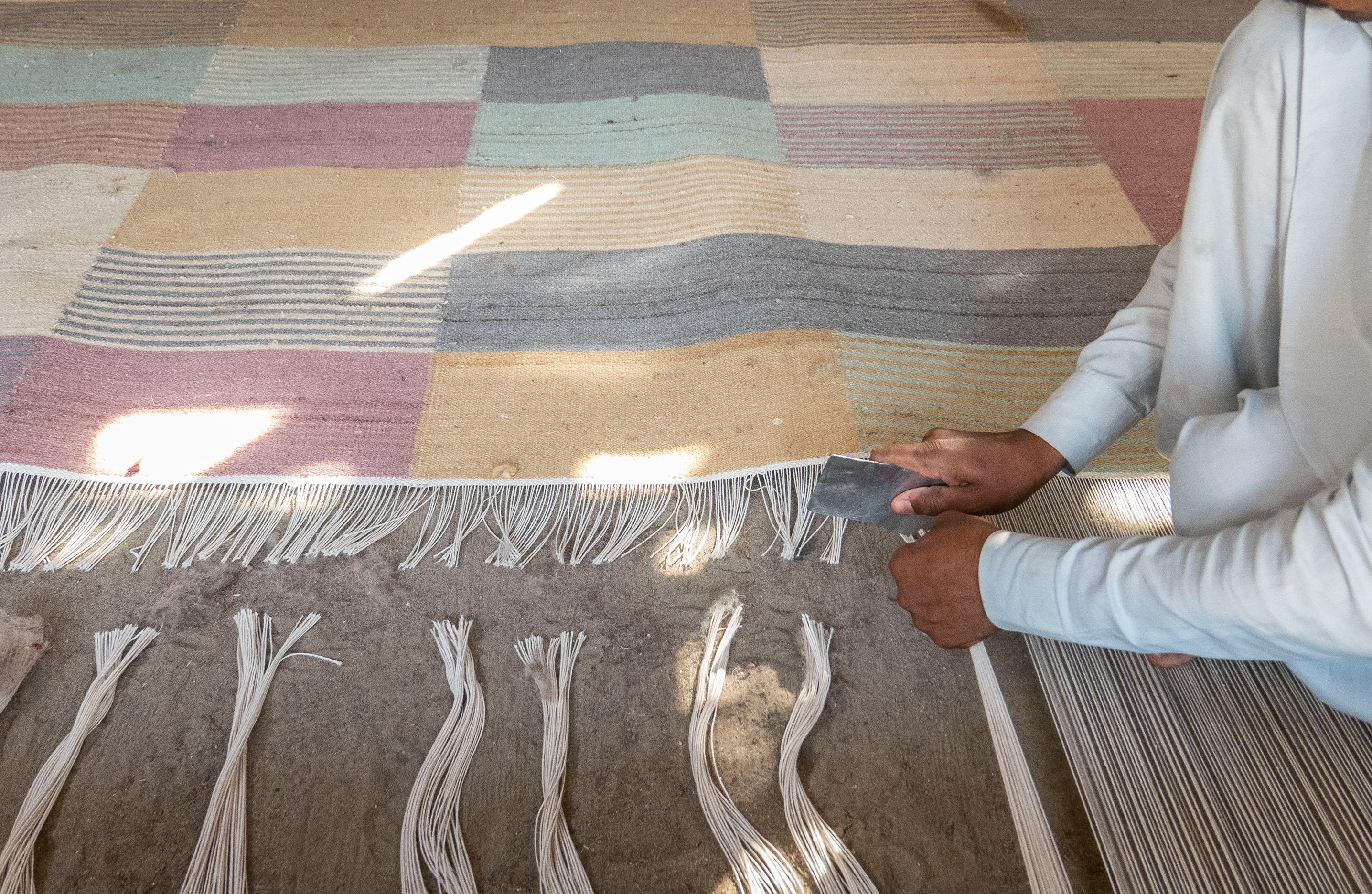 开云（中国） - 附件|地毯|办公家具|设计师家具|混纺地毯