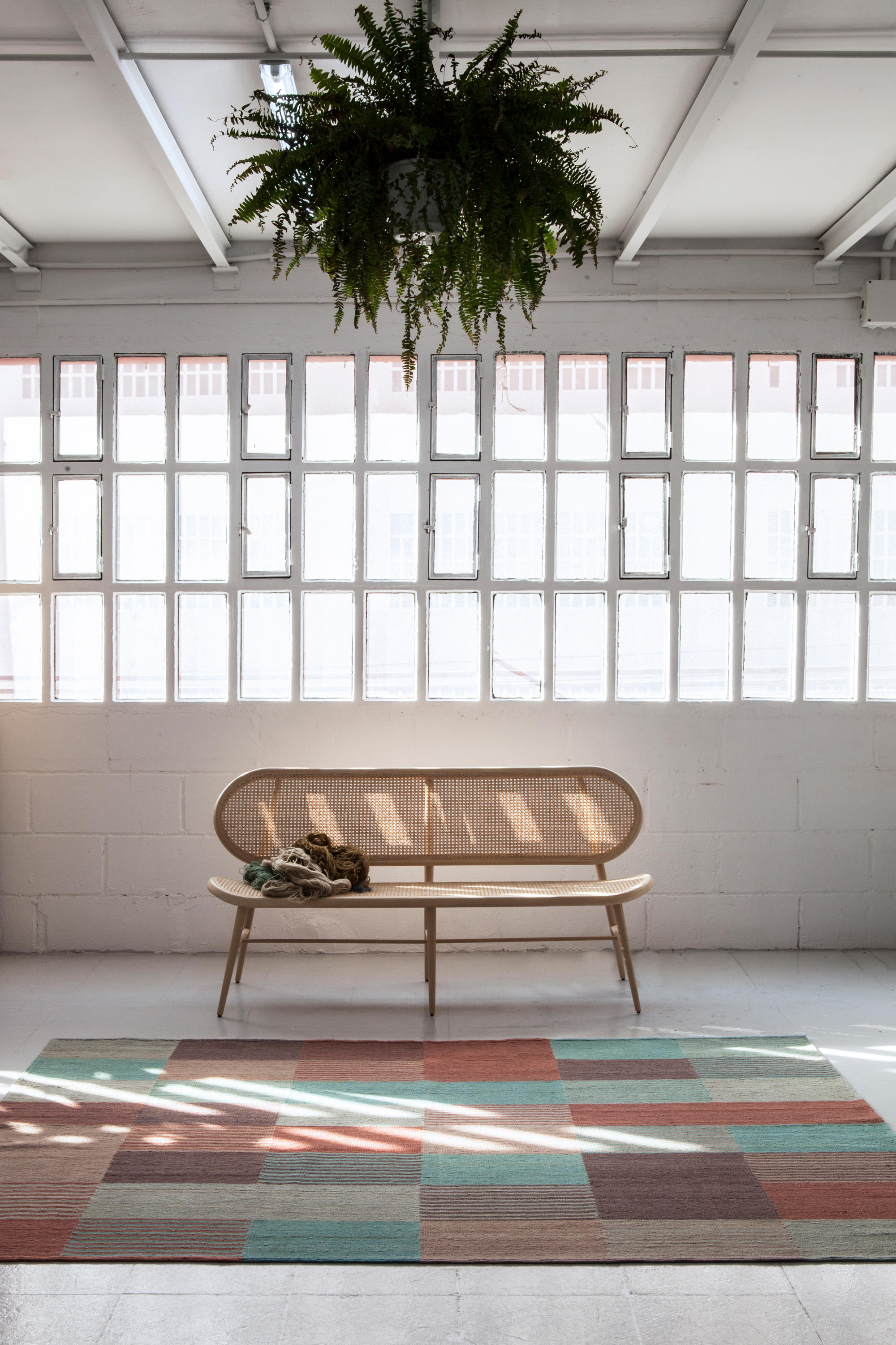 开云（中国） - 附件|地毯|办公家具|设计师家具|混纺地毯