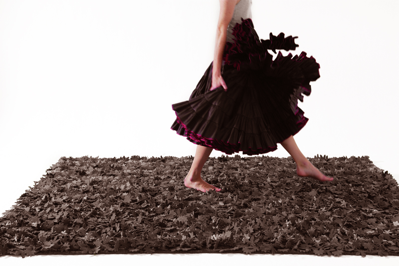 开云（中国） - 附件|地毯|办公家具|设计师家具|小花田地毯