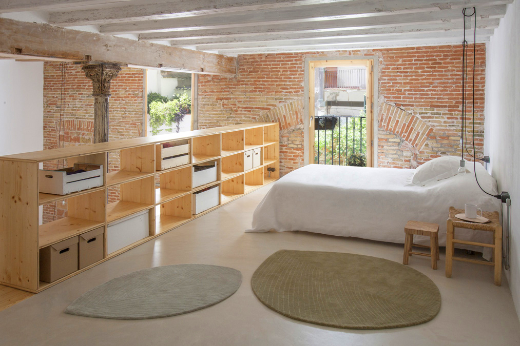 开云（中国） - 附件|地毯|办公家具|设计师家具|羽毛地毯