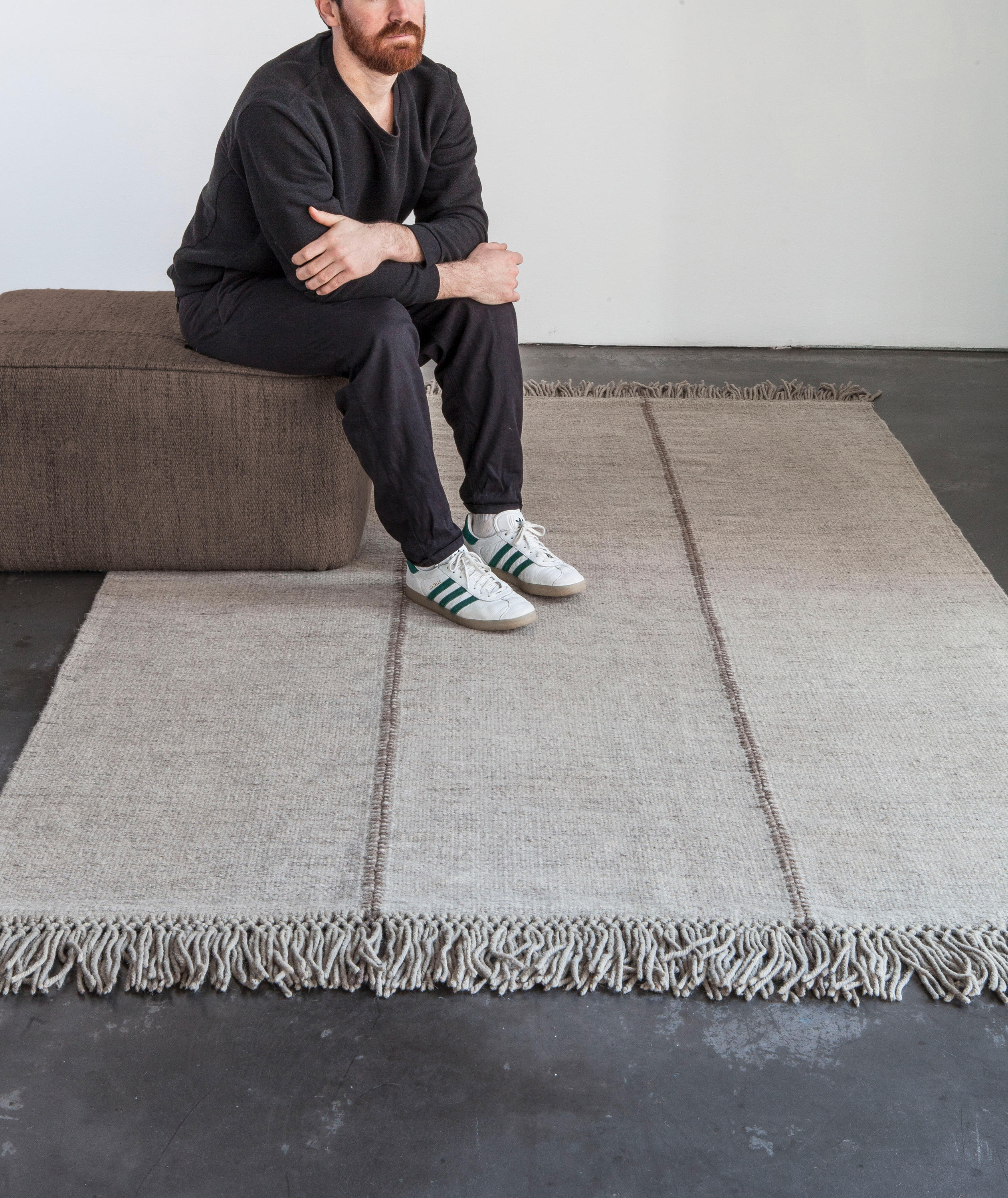 开云（中国） - 附件|地毯|办公家具|设计师家具|米娅地毯