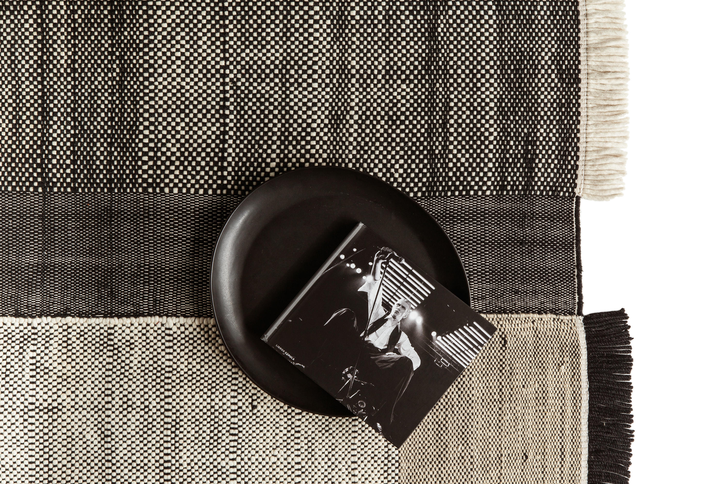 开云（中国） - 附件|地毯|办公家具|设计师家具|非常地毯