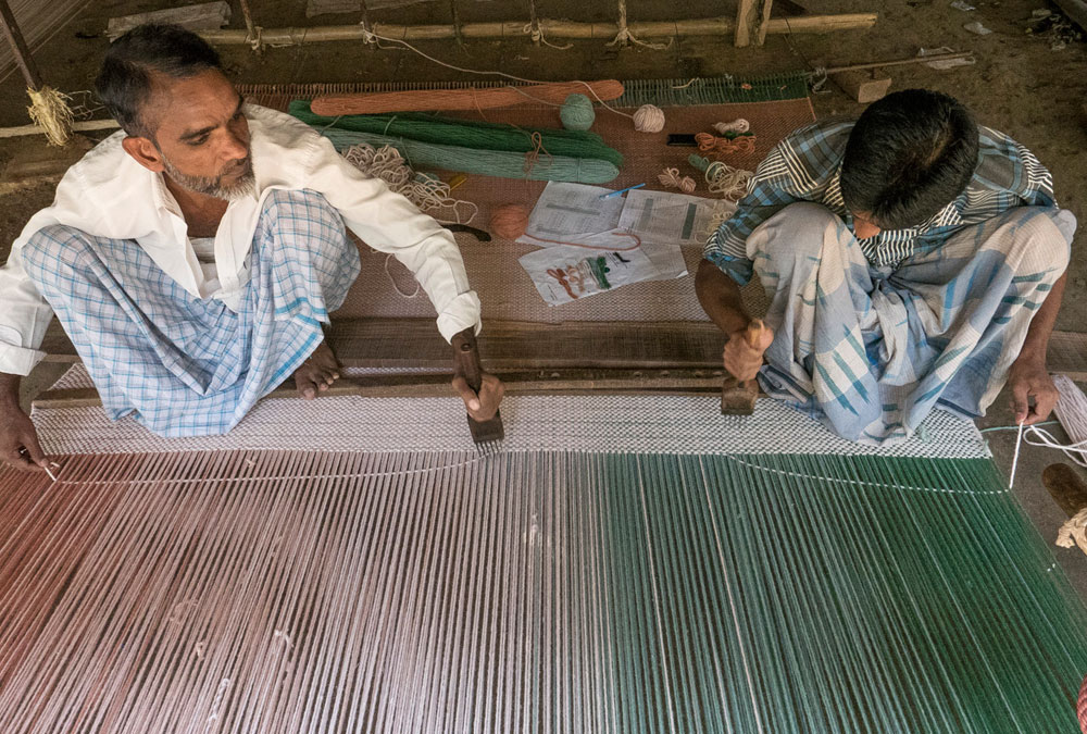 开云（中国） - 附件|地毯|办公家具|设计师家具|阴影调色1地毯