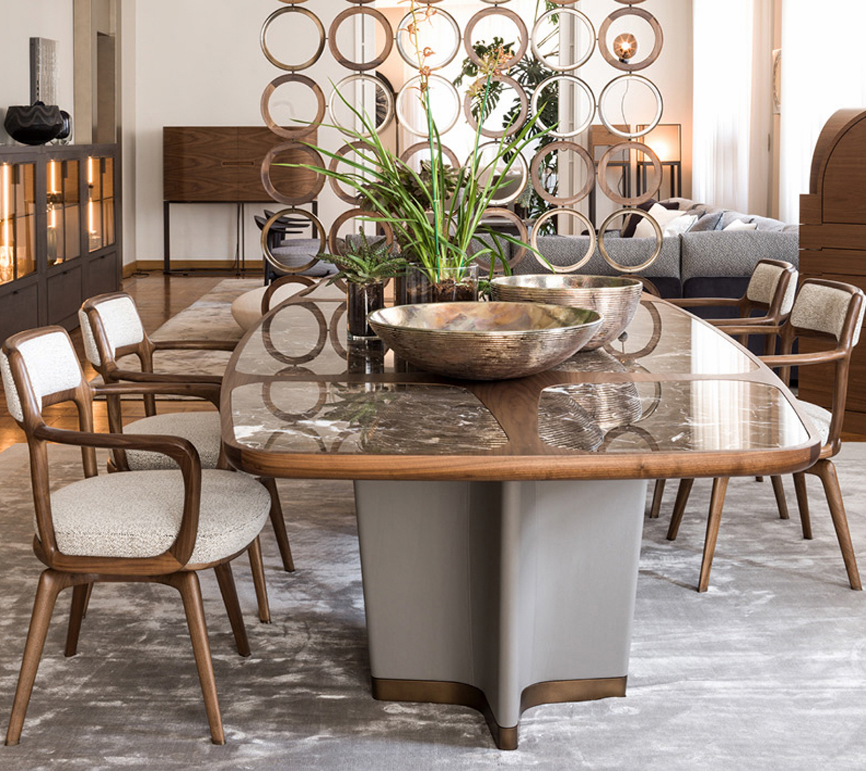 开云（中国） - 桌几|餐桌|办公家具|设计师家具|大佬桌