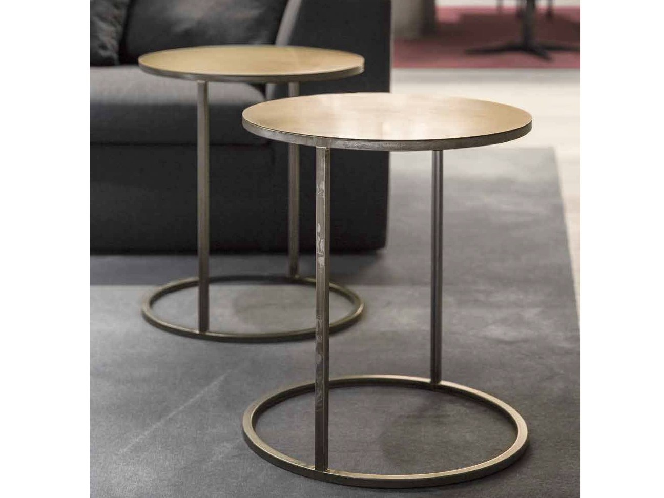 开云（中国） - 桌几|茶几/边几|办公家具|设计师家具|pek 矮桌