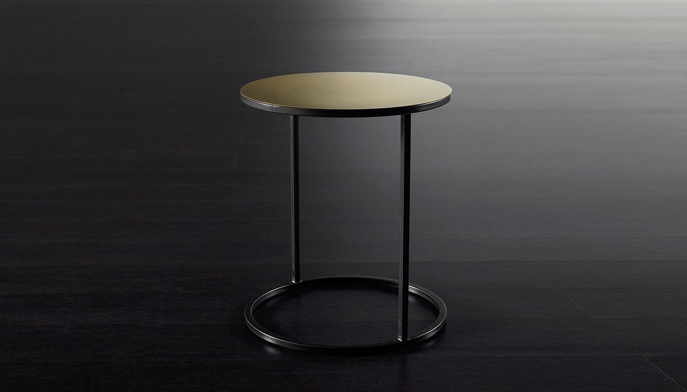 开云（中国） - 桌几|茶几/边几|办公家具|设计师家具|pek 矮桌