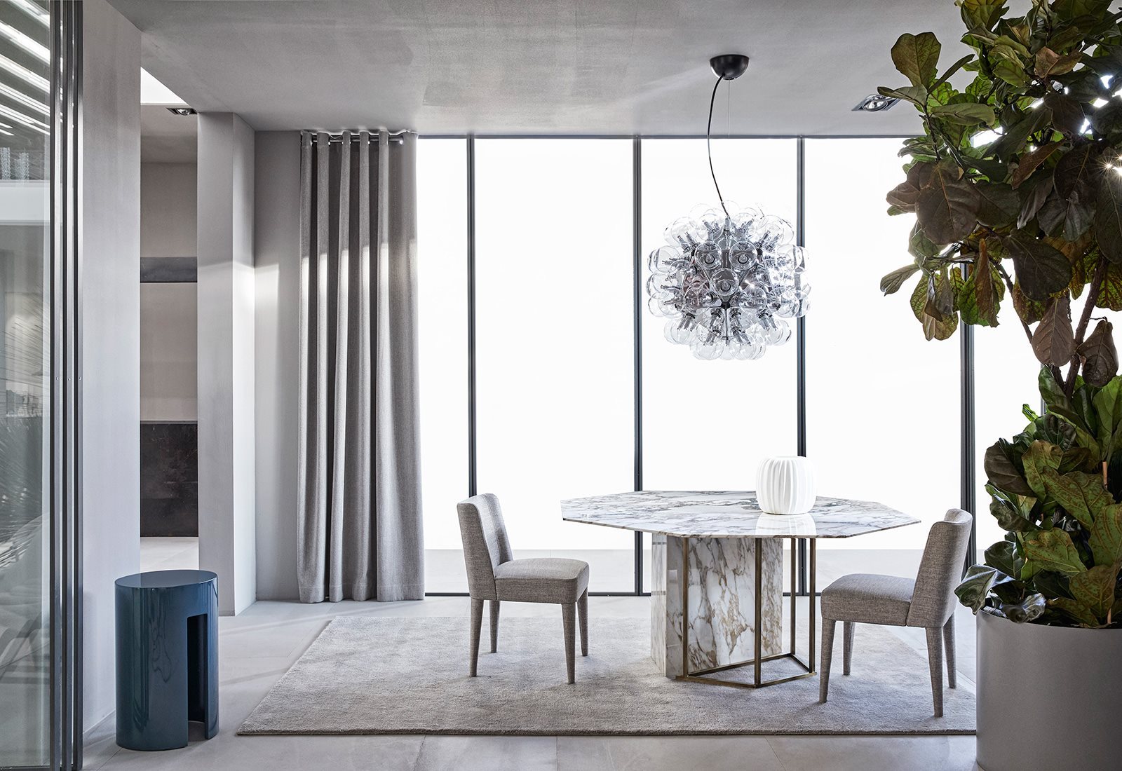 开云（中国） - 桌几|餐桌|办公家具|设计师家具|plinto餐桌