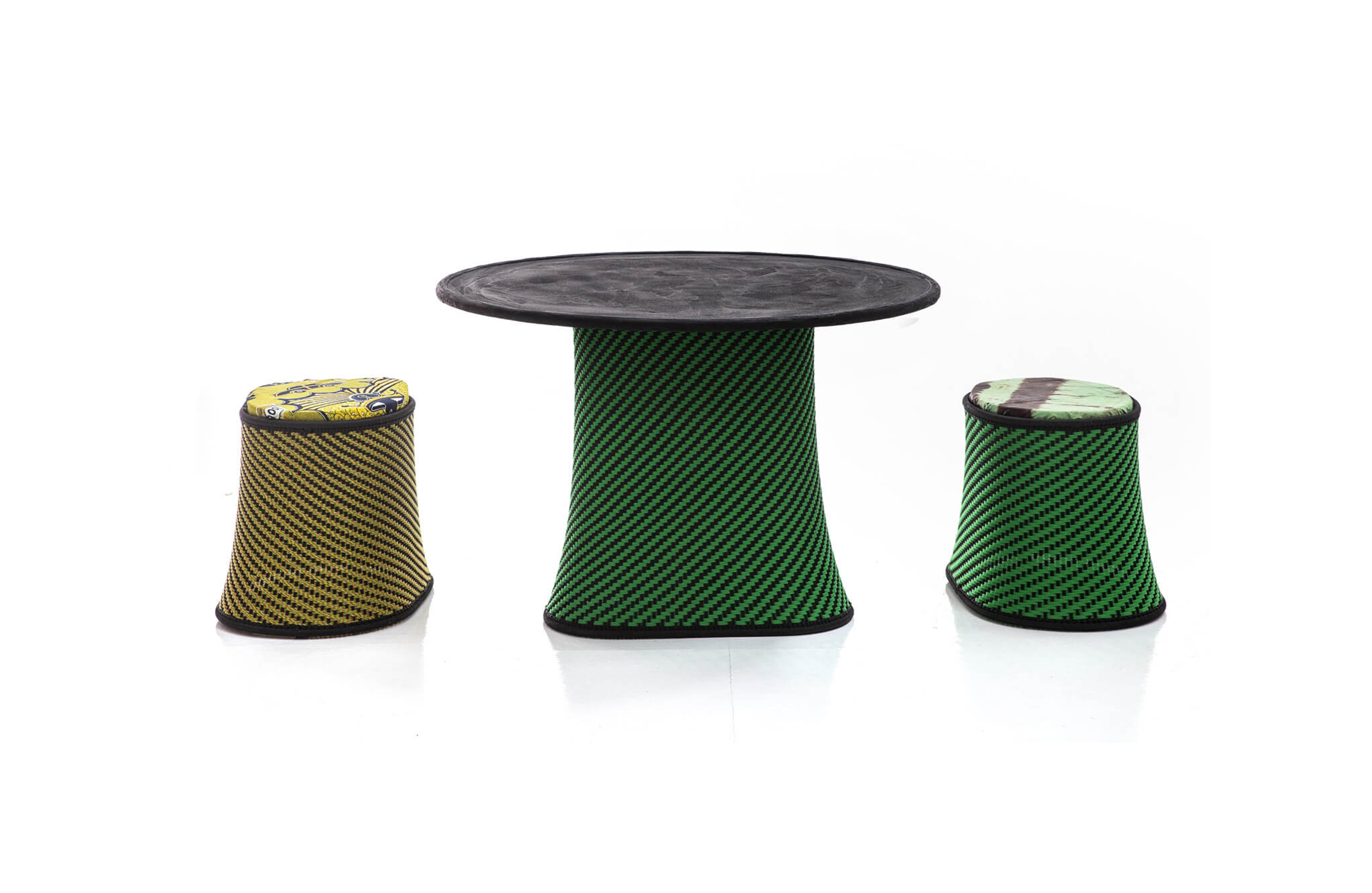 开云（中国） - 桌几|咖啡桌|办公家具|设计师家具|猴面包树户外桌/凳