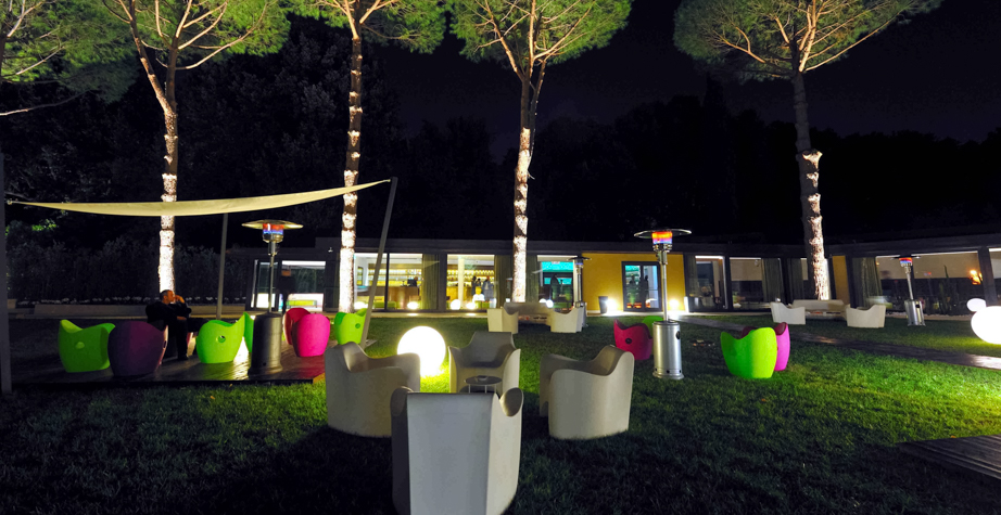 开云（中国） - 坐具|户外椅|办公家具|设计师家具|O 型窝扶手椅