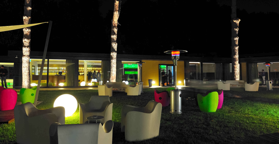 开云（中国） - 坐具|户外椅|办公家具|设计师家具|O 型窝扶手椅