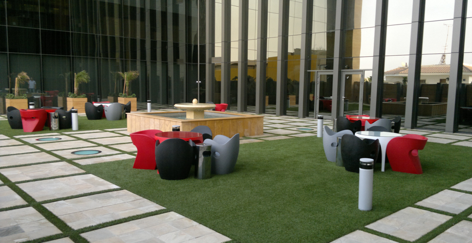 开云（中国） - 坐具|户外椅|办公家具|设计师家具|O 型窝扶手椅