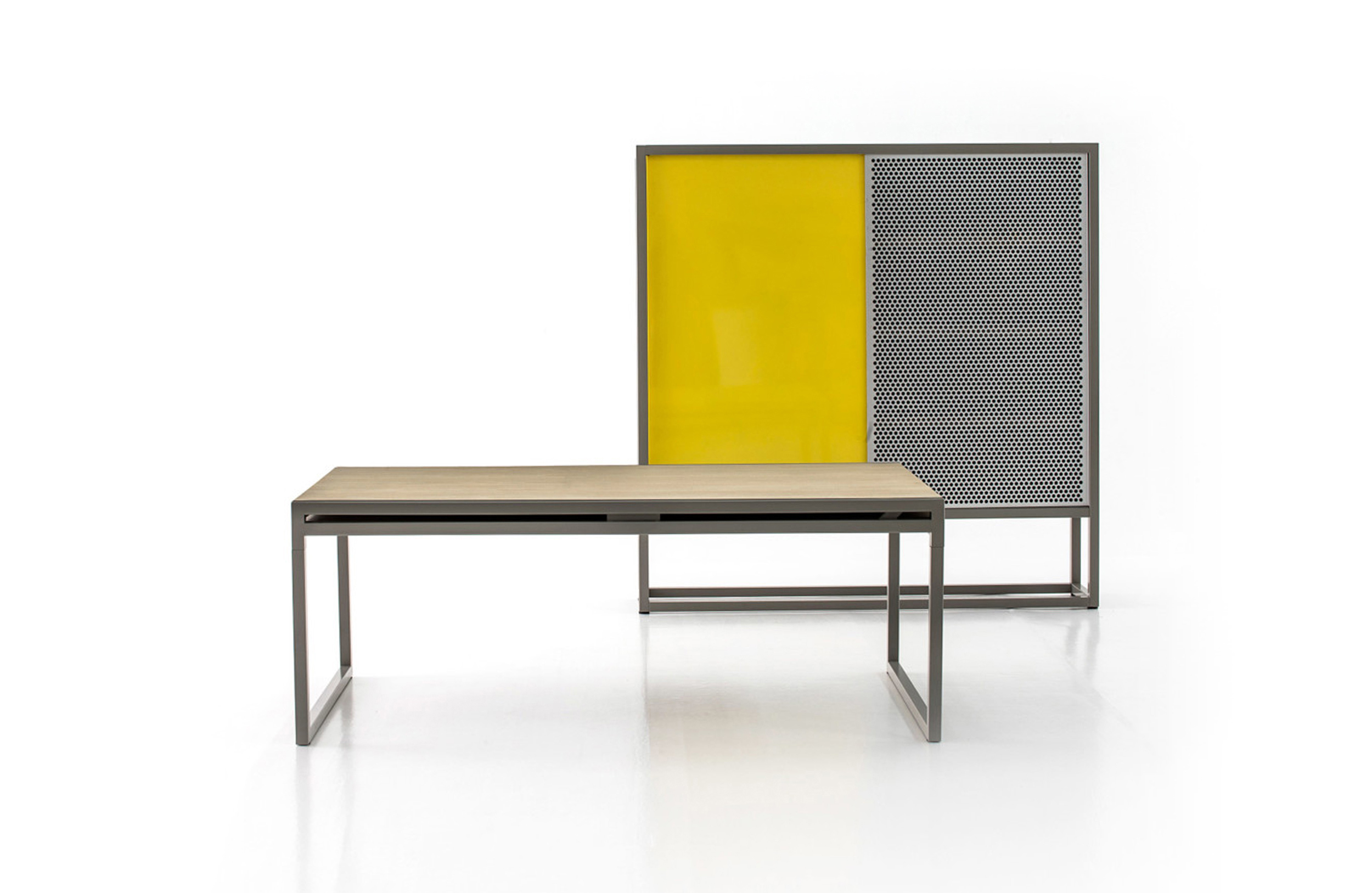 开云（中国） - 桌几|餐桌|办公家具|设计师家具|双层餐桌