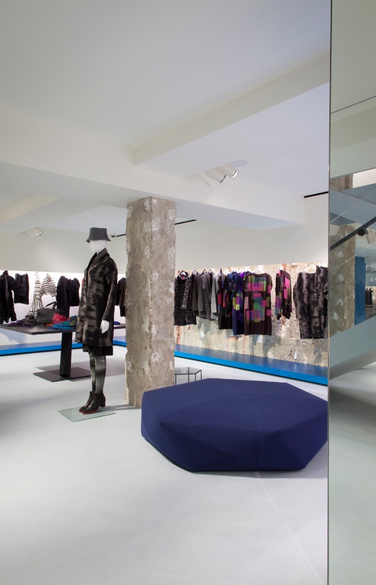 开云（中国） - 坐具|吧椅/凳子|办公家具|设计师家具|布鲁克矮凳