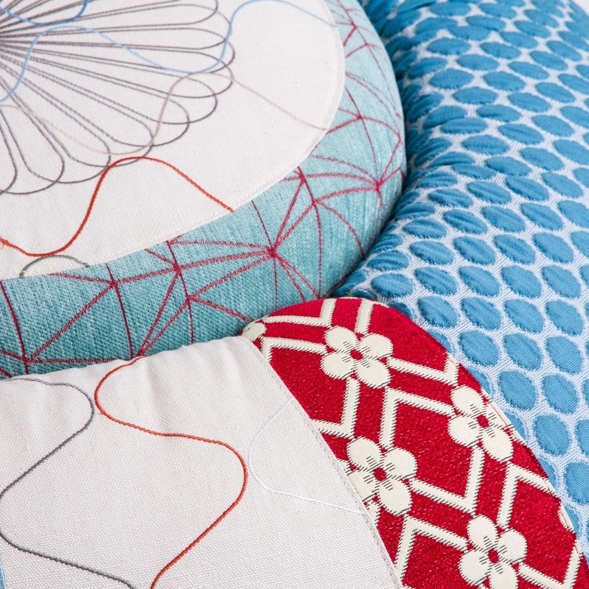 开云（中国） - 坐具|吧椅/凳子|办公家具|设计师家具|甜甜圈圆墩