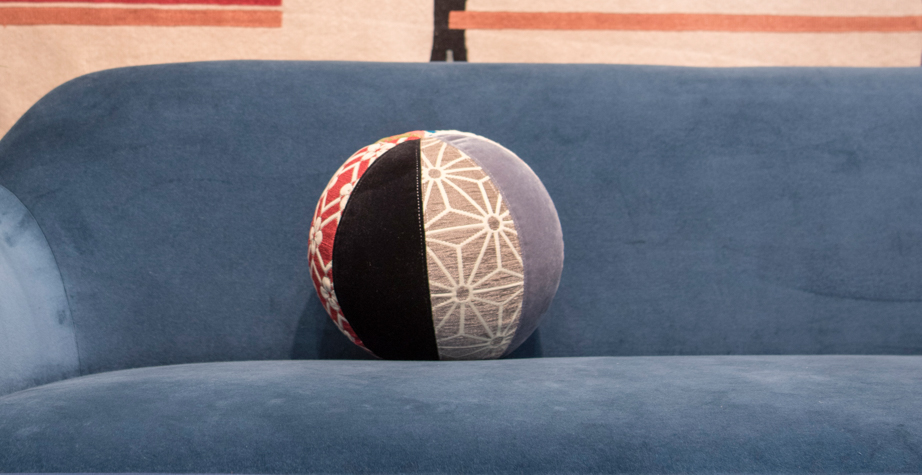 开云（中国） - 坐具|吧椅/凳子|办公家具|设计师家具|欢乐圆墩