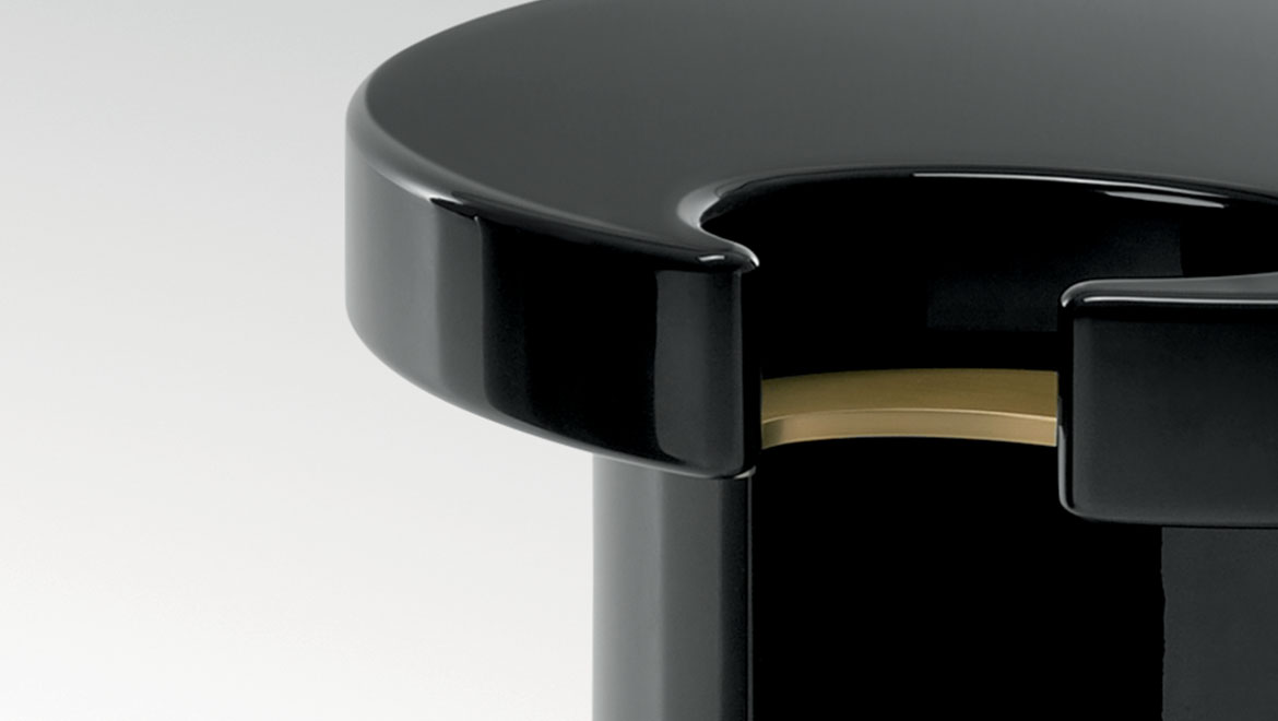 开云（中国） - 桌几|茶几/边几|办公家具|设计师家具|Drop 咖啡桌