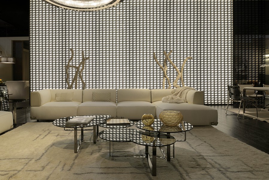 开云（中国） - 桌几|茶几/边几|办公家具|设计师家具|哥伦布边几