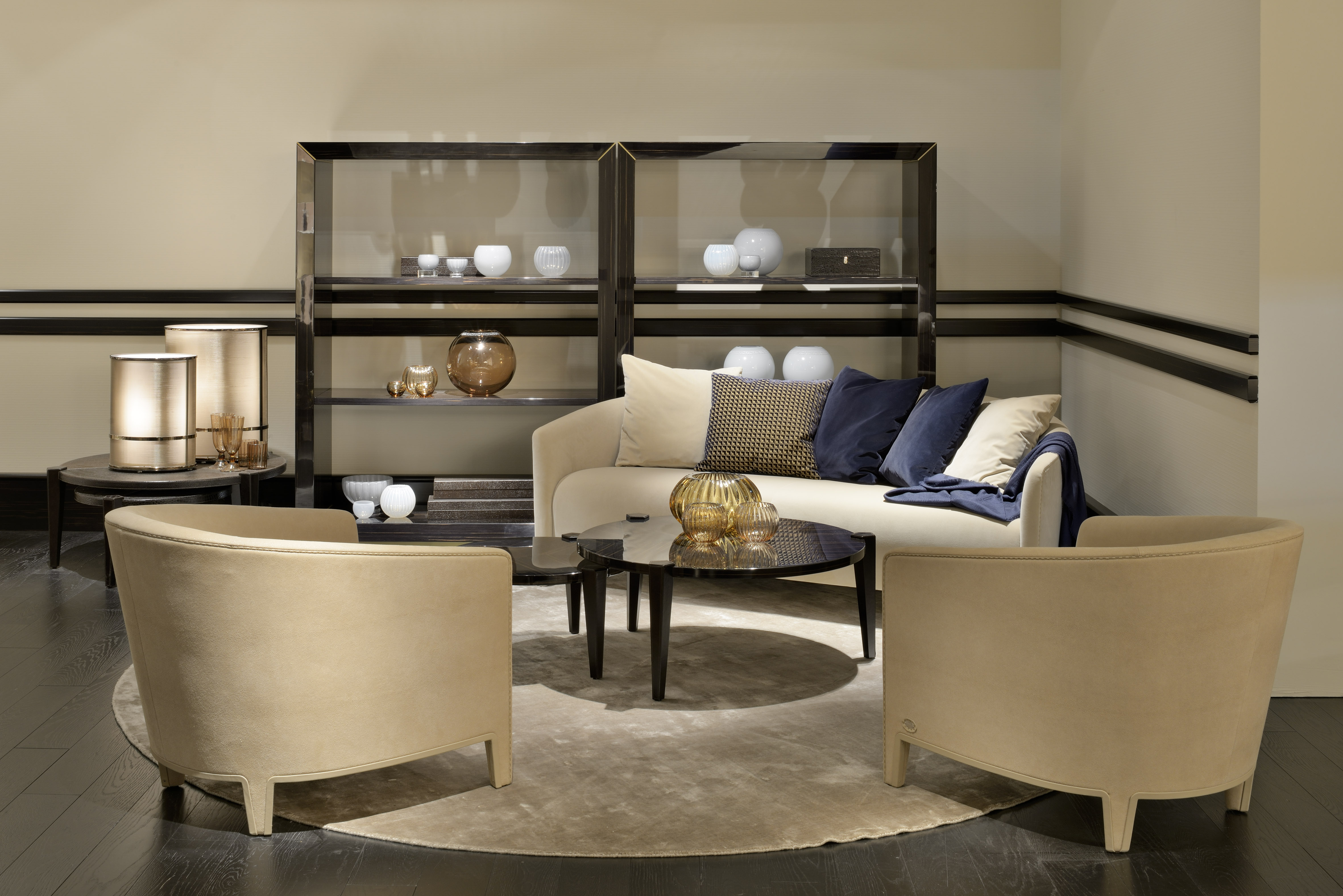 开云（中国） - 桌几|茶几/边几|办公家具|设计师家具|里贾纳咖啡桌系列