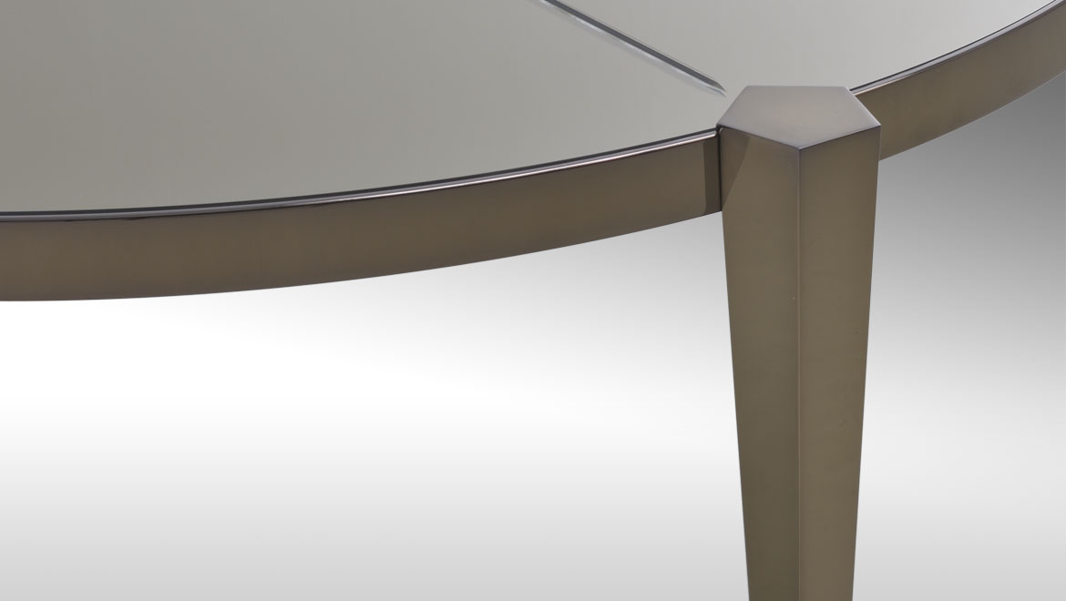 开云（中国） - 桌几|茶几/边几|办公家具|设计师家具|里贾纳咖啡桌系列