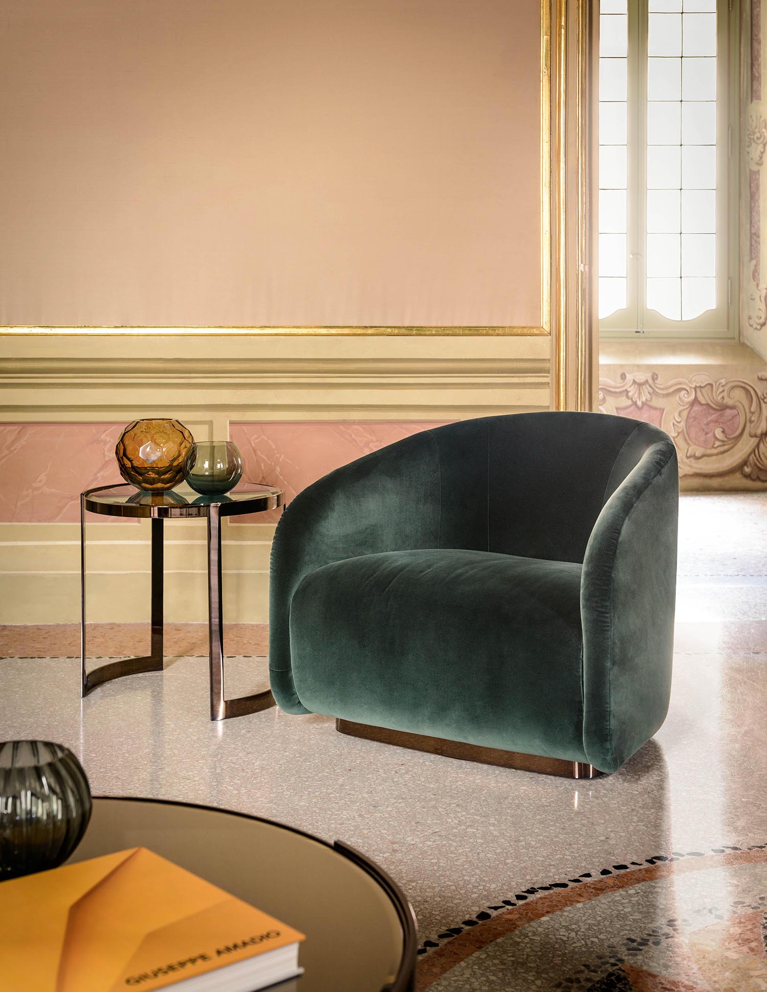 开云（中国） - 坐具|沙发|办公家具|设计师家具|范妮扶手椅