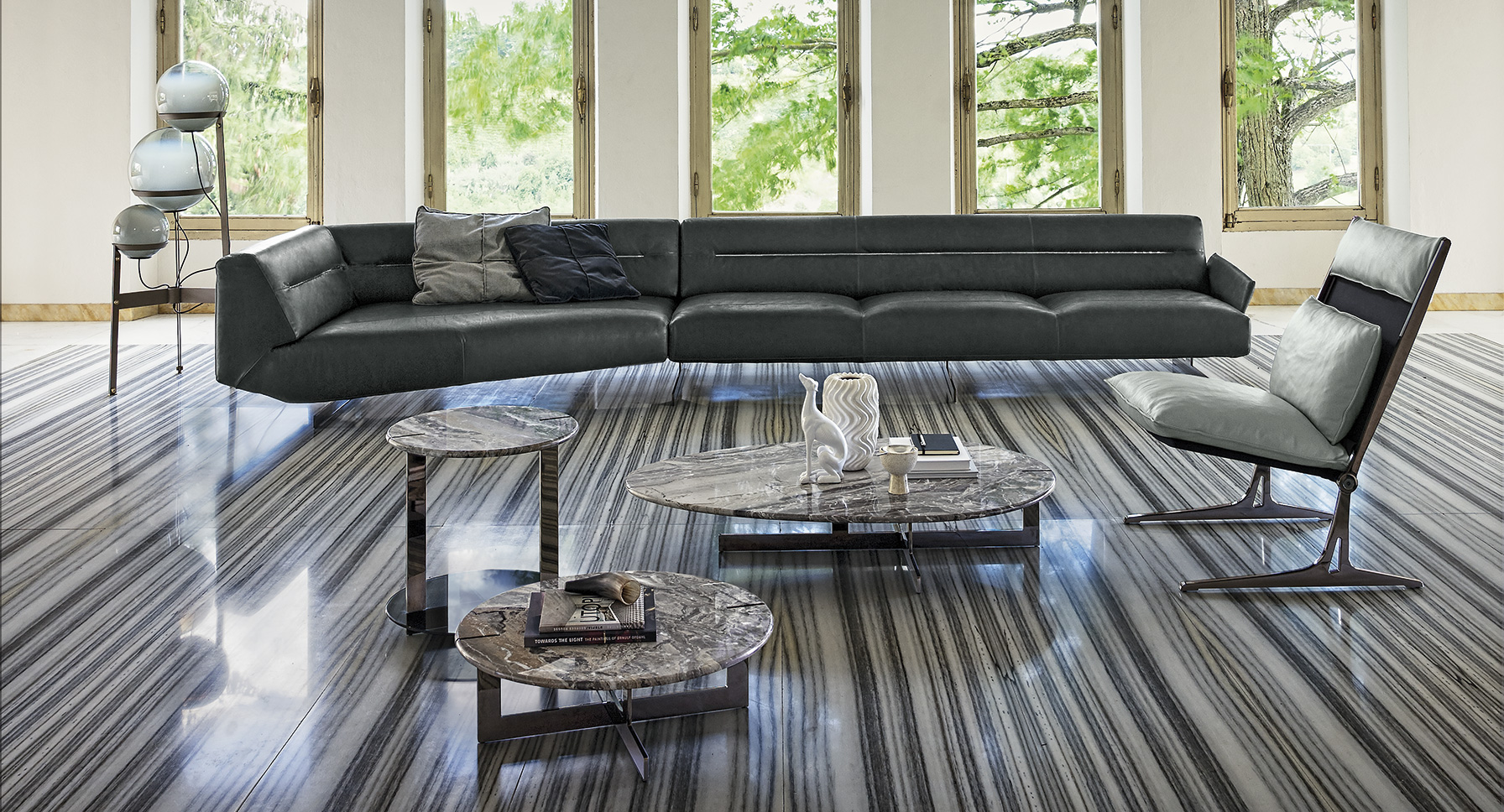 开云（中国） - 桌几|茶几/边几|办公家具|设计师家具|道格拉斯系列