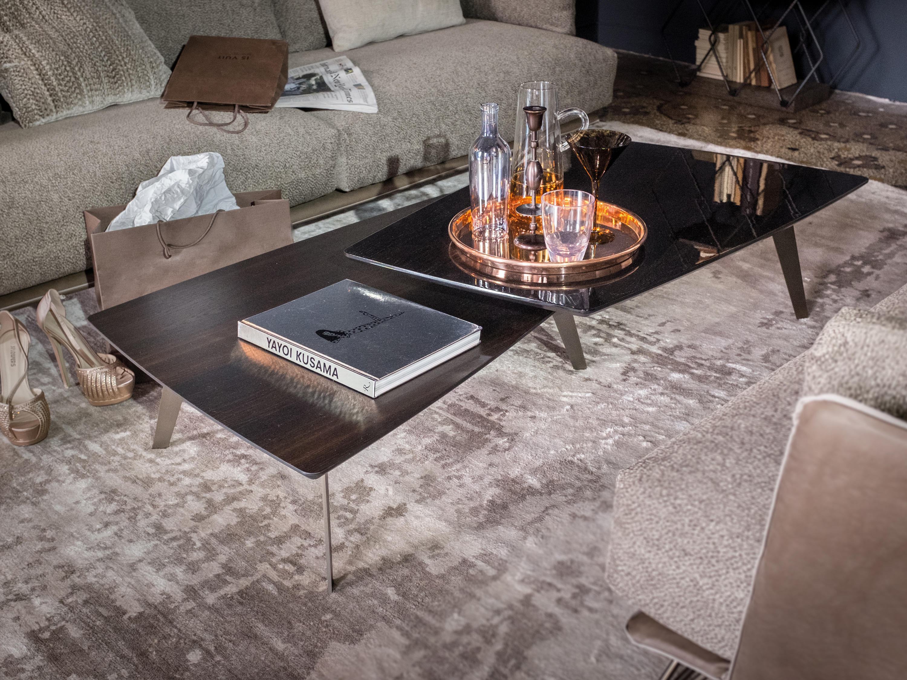 开云（中国） - 桌几|茶几/边几|办公家具|设计师家具|市中心茶几系列