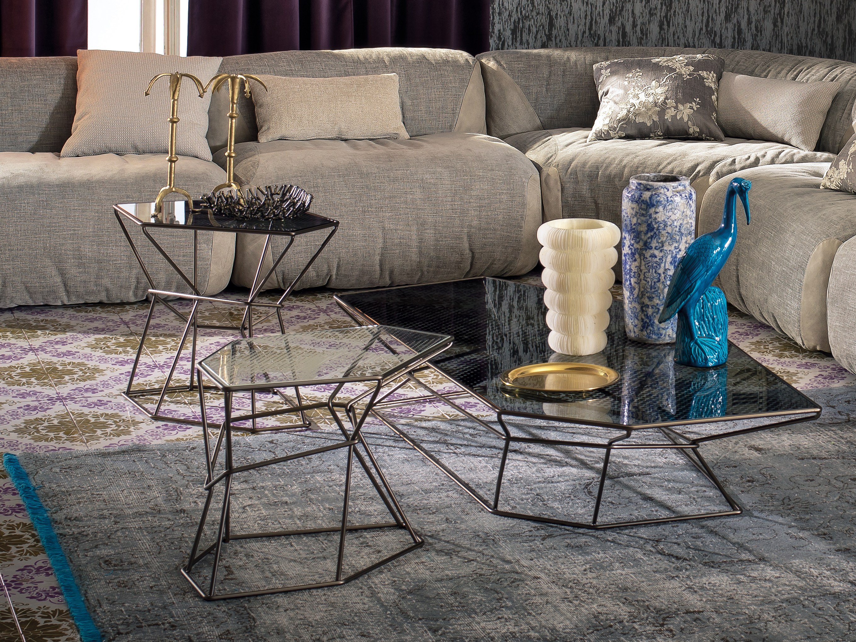 开云（中国） - 桌几|茶几/边几|办公家具|设计师家具|画谜茶几系列