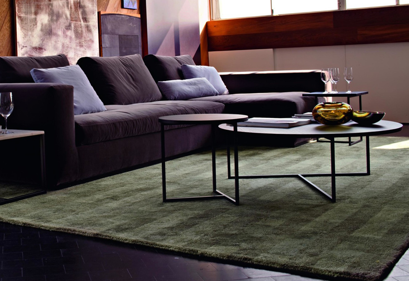 开云（中国） - 桌几|茶几/边几|办公家具|设计师家具|维阿莫尼茶几系列