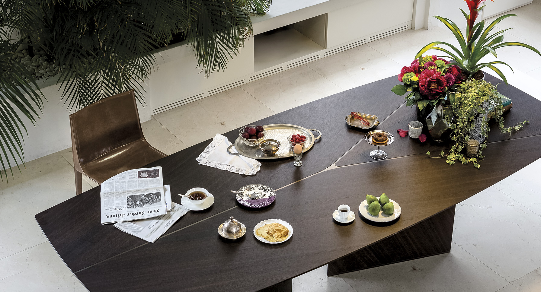 开云（中国） - 桌几|餐桌|办公家具|设计师家具|ε餐桌