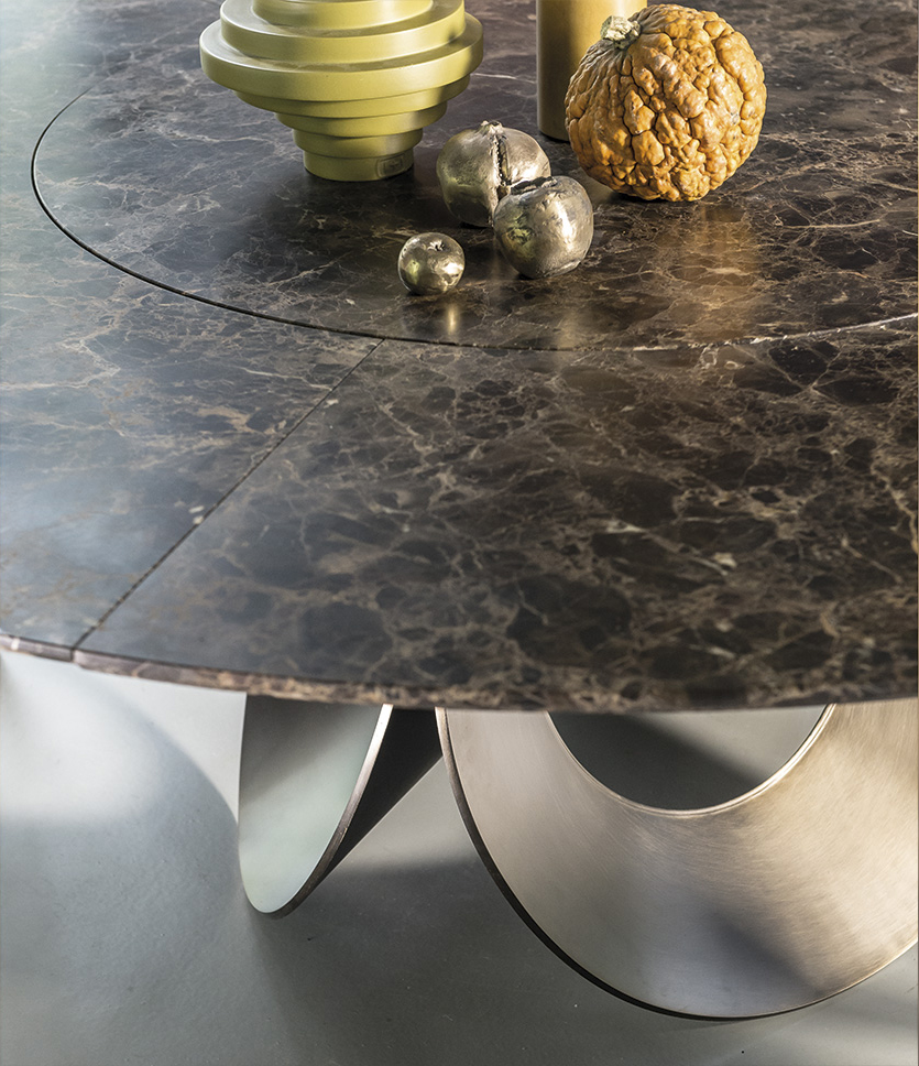 开云（中国） - 桌几|餐桌|办公家具|设计师家具|神谕餐桌