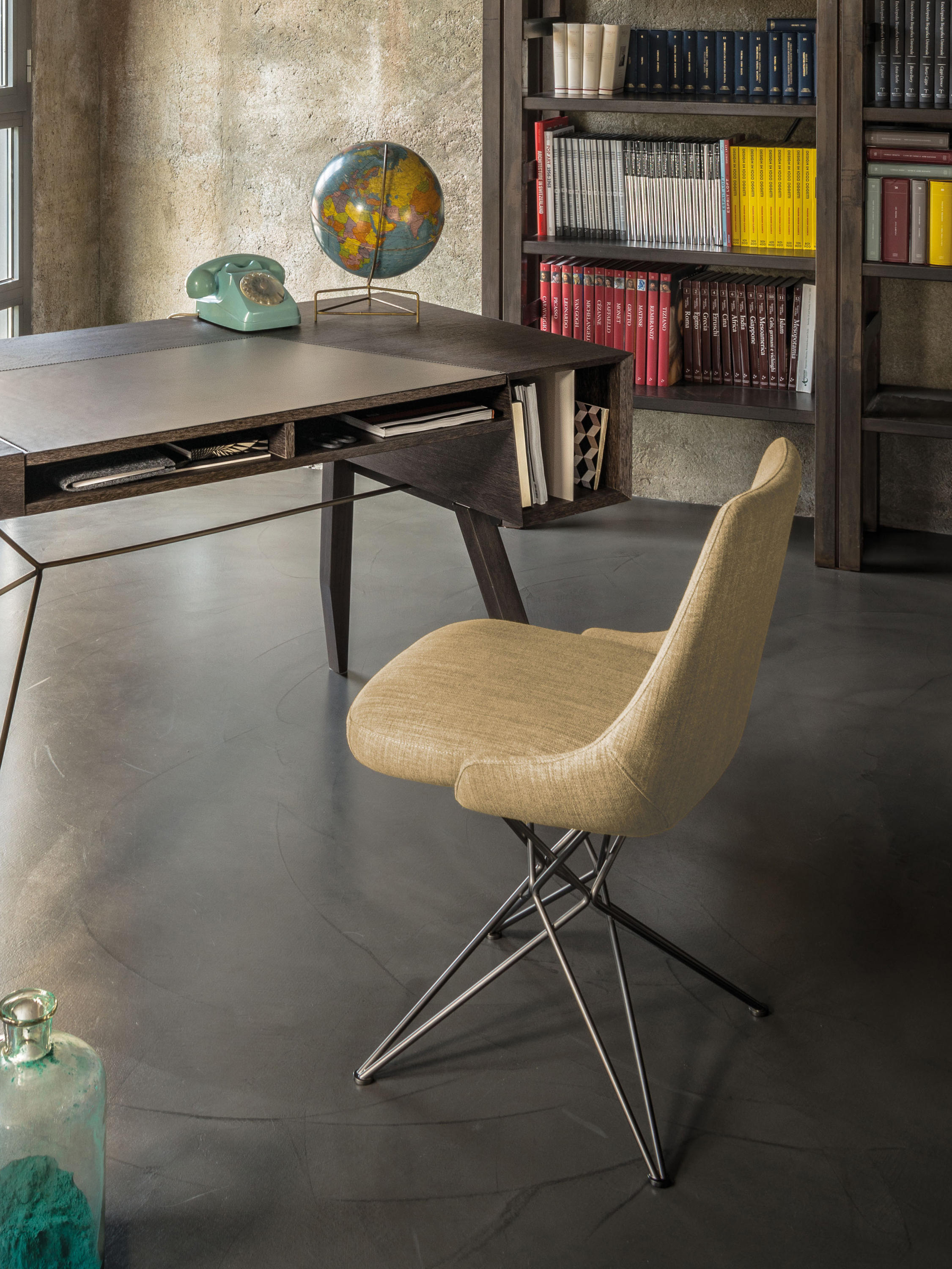 开云（中国） - 坐具|餐椅|办公家具|设计师家具|雅典娜餐椅