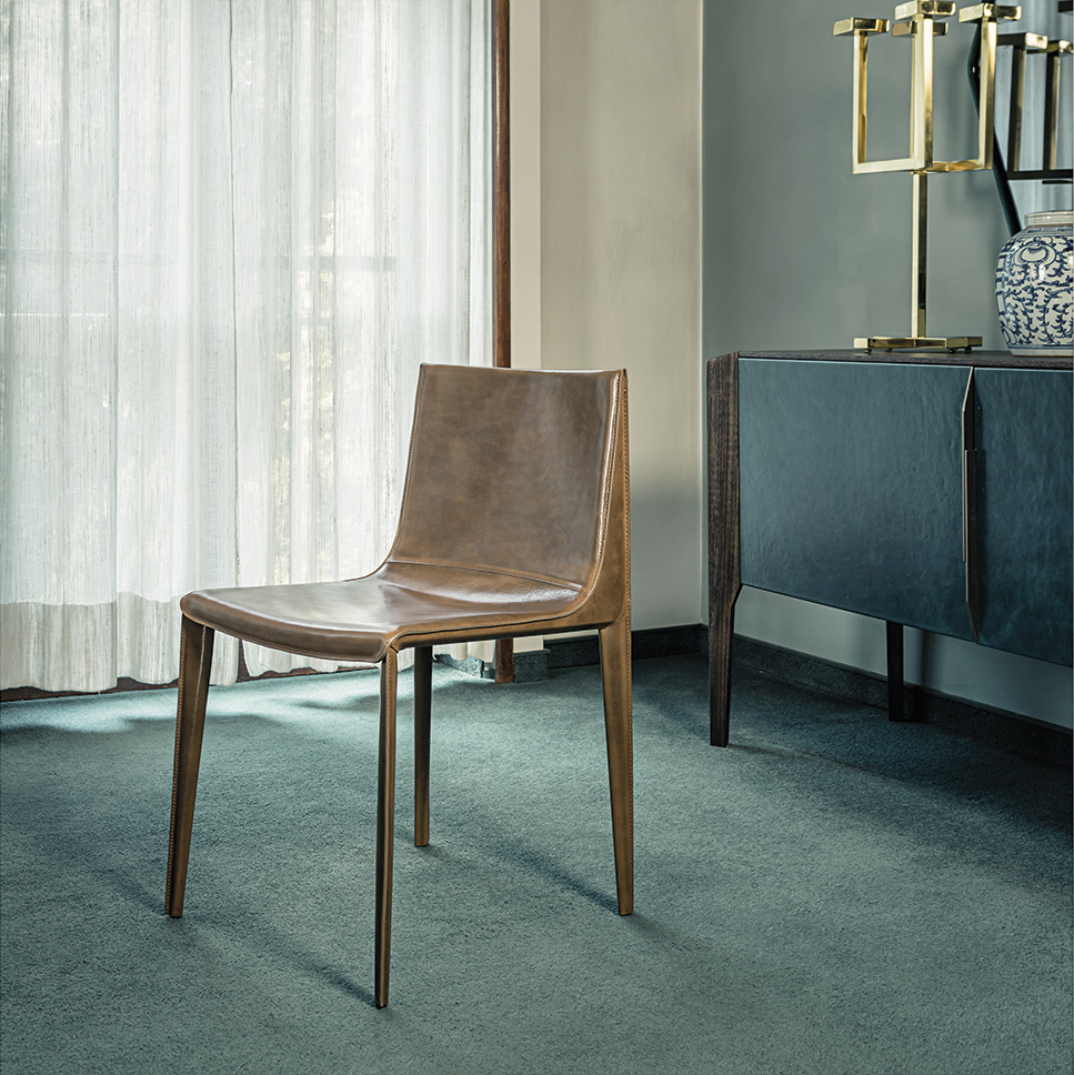 开云（中国） - 坐具|餐椅|办公家具|设计师家具|艾米丽餐椅