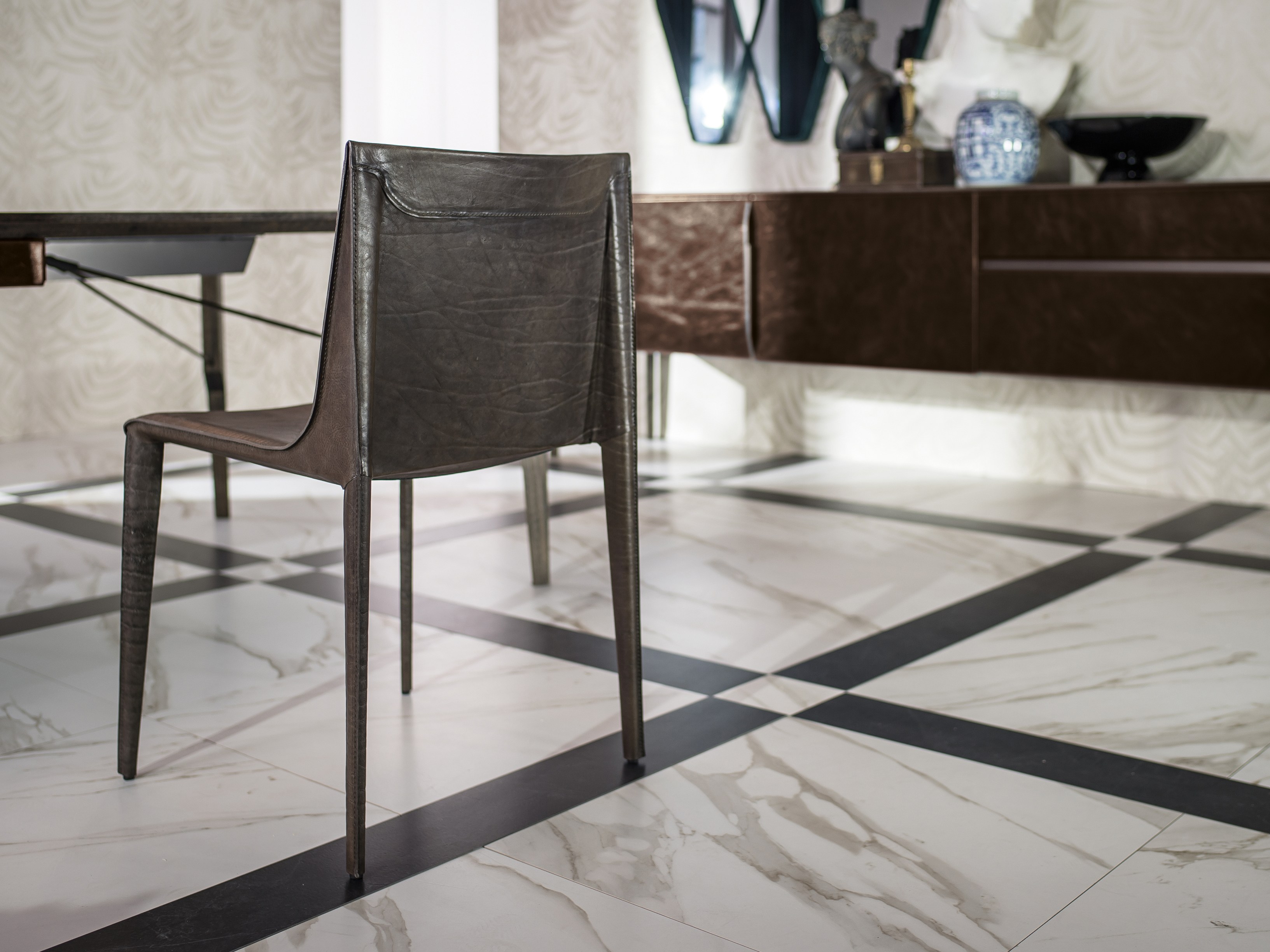 开云（中国） - 坐具|餐椅|办公家具|设计师家具|艾米丽餐椅