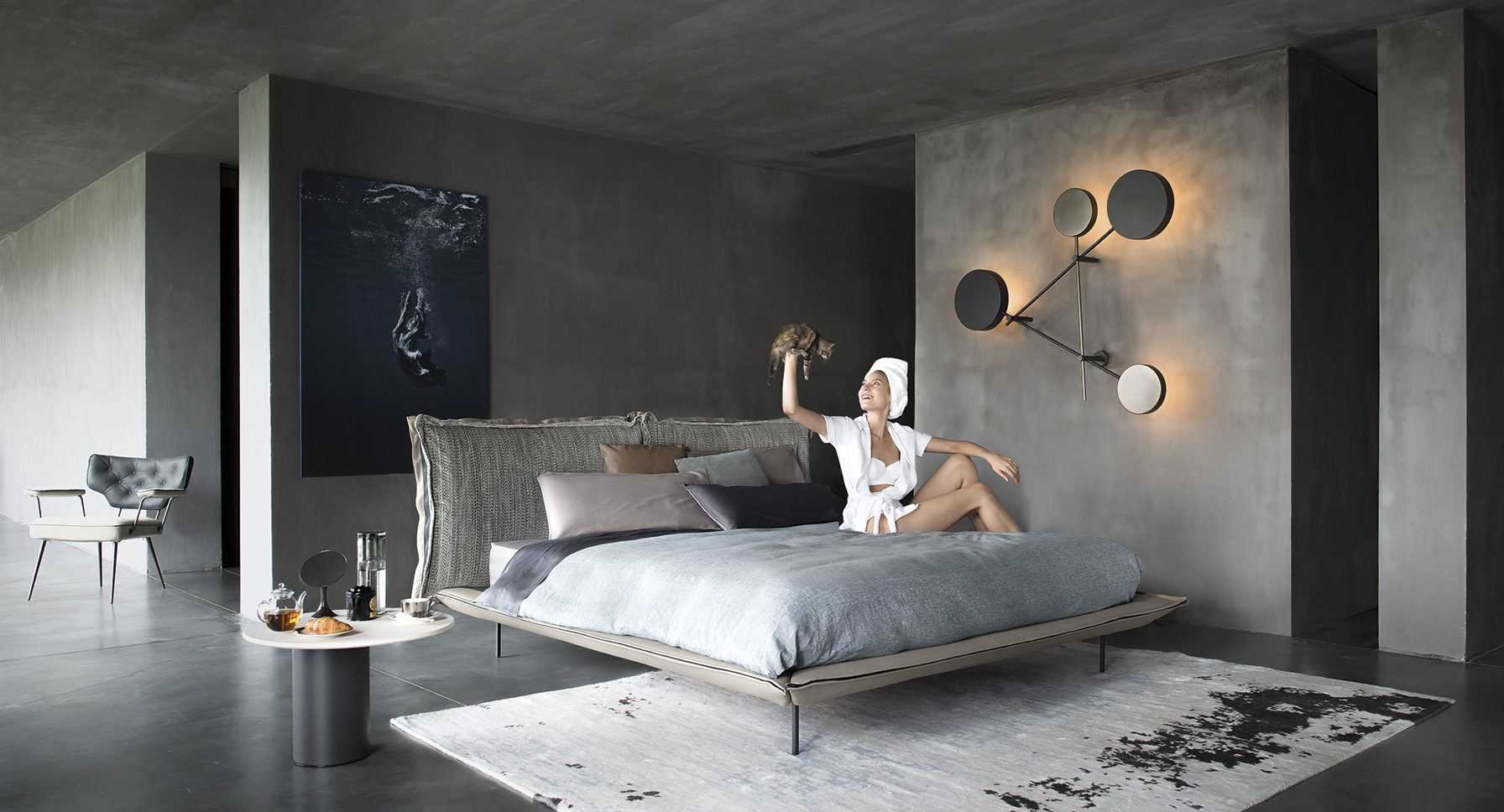 开云（中国） - 灯饰|壁灯|办公家具|设计师家具|虹霓灯