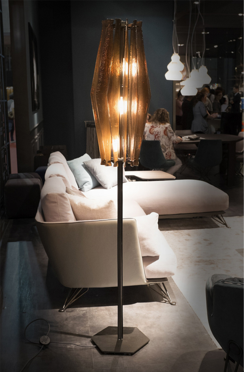 开云（中国） - 灯饰|吊灯|办公家具|设计师家具|小奥柏伦柏人灯系列